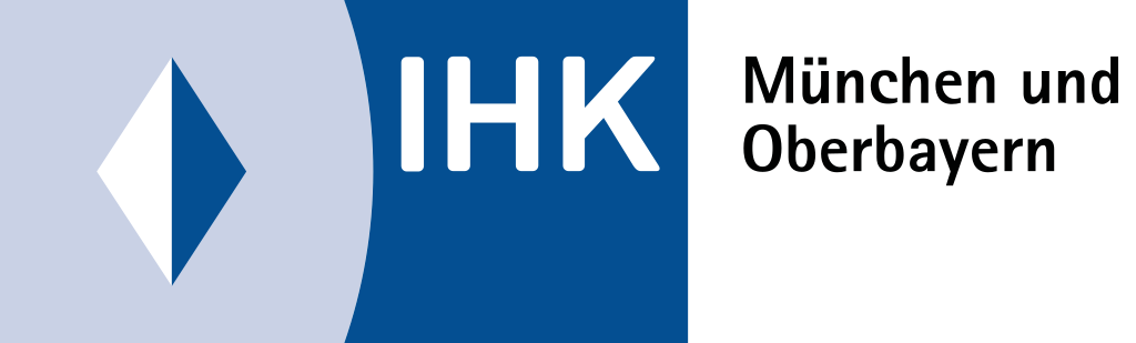 Logo der IHK München und Oberbayern. Es zeigt den Schriftzug der Industrie- und Handelskammer, begleitet von grafischen Elementen, die ihre Rolle als Wirtschaftsorganisation für die Region München und Oberbayern symbolisieren.