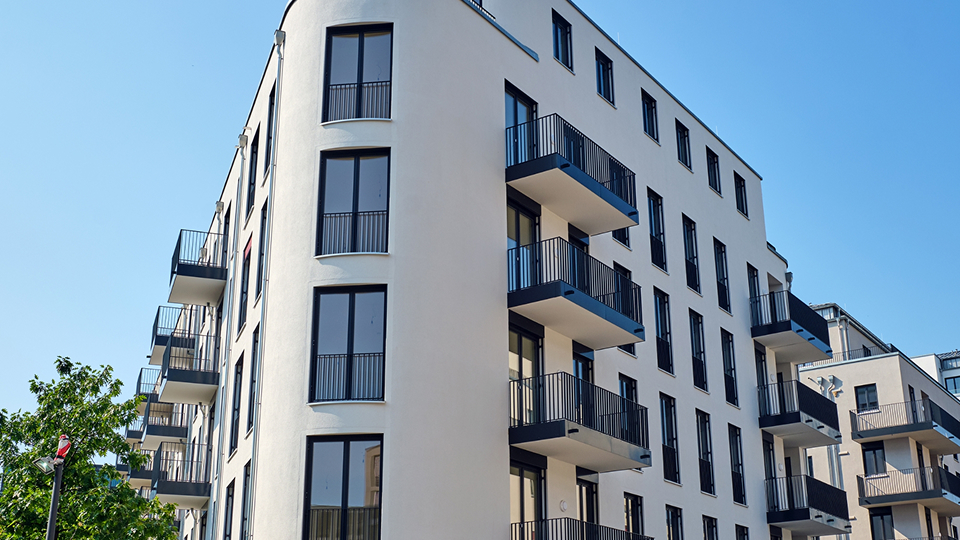 Neues Mehrfamilienhaus in Berlin, Deutschland